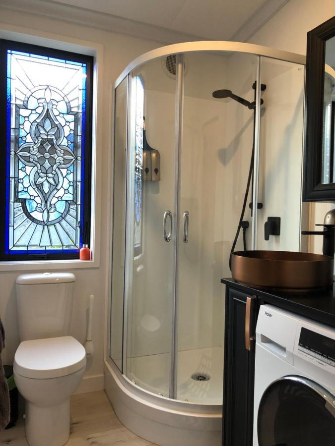 Tiny Home Luxury Farm Escape New Plymouth Egmont Village エクステリア 写真